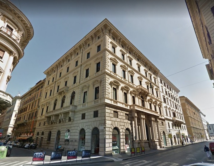 BLUESGR - Fondo Florence - investimento chiuso, riservato a investitori professionali BLUESGR - Fondo Florence - investimento chiuso, riservato a investitori professionali